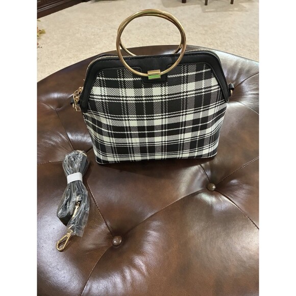 IMAN GLOBAL CHIC GOLD O RING HANDBAG PURSE BLACK WHITE PLAID NEW - Picture 1 of 3